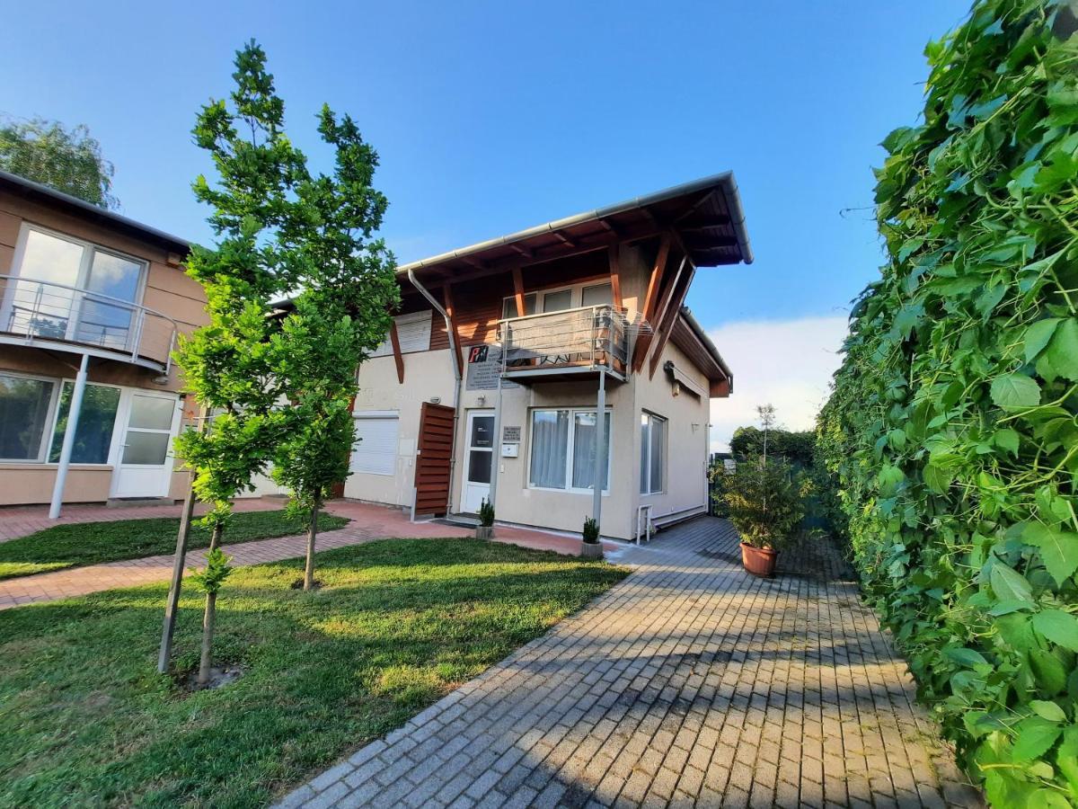 Foki Apartman Siófok Zewnętrze zdjęcie